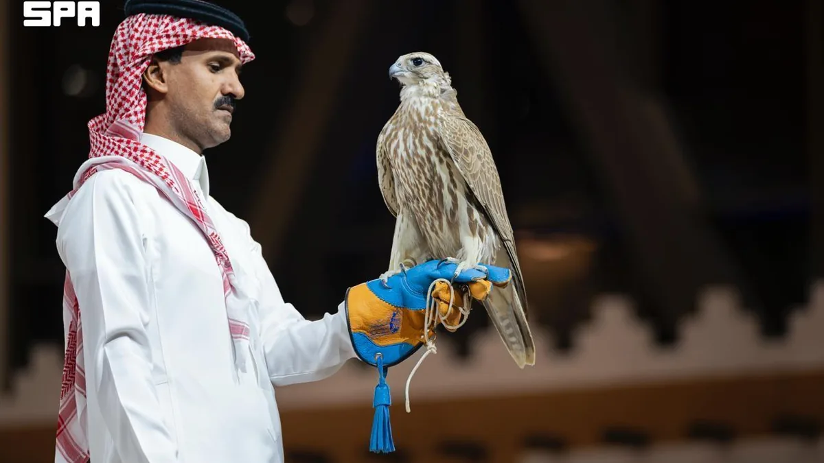 صقران بـ350 ألف ريال في الليلة الثانية لمزاد الصقور المنغولية بمعرض الصقور والصيد 2026