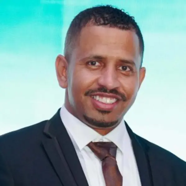 عمرو حسن
