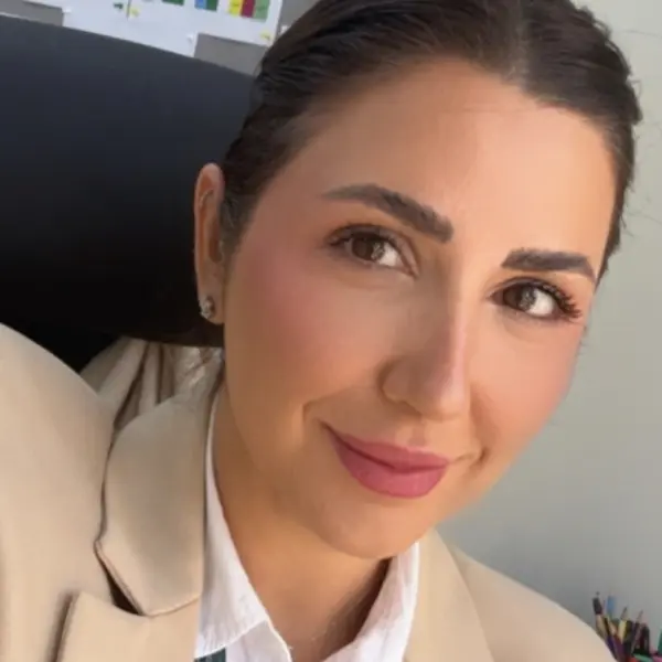 لارا زعيتر