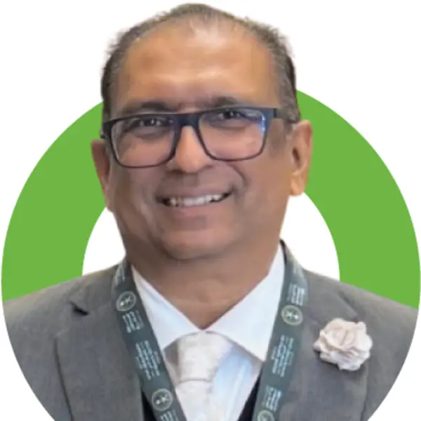 منصور أحمد