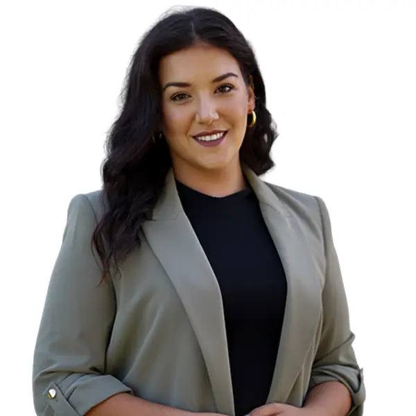 Nicole Azmira