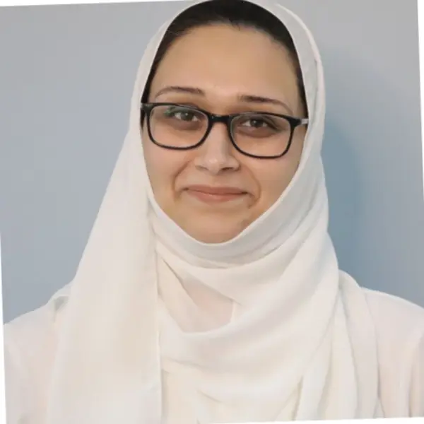 سارة عثمان