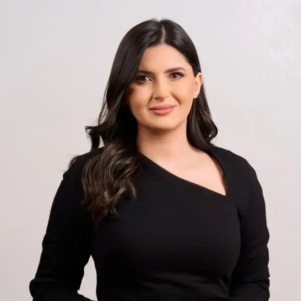 هاجر بيوض